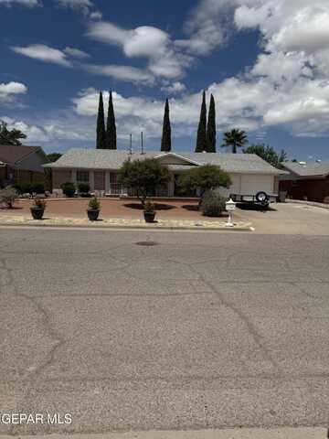 3253 Tomahawk Street, El Paso, TX 79936