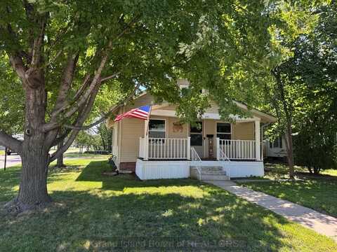 1142 N Minnesota Ave, Hastings, NE 68901