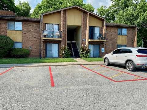 7050 Wildwood Cir, Louisville, KY 40291