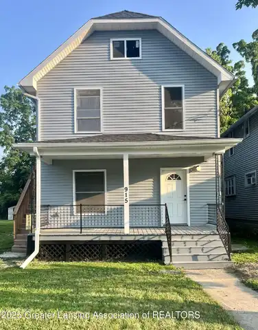 915 W Lapeer Street, Lansing, MI 48915