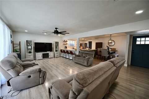 2016 E Oakey Boulevard, Las Vegas, NV 89104
