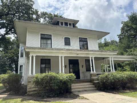 805 W Milroy Avenue, Rensselaer, IN 47978