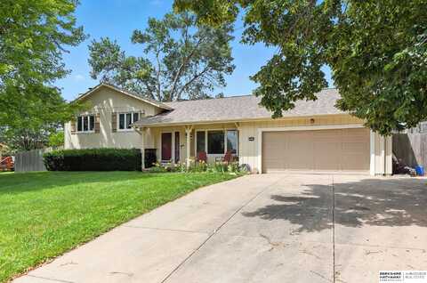 10416 Browne Street, Omaha, NE 68134