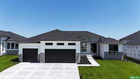 5425 N 212 Street, Elkhorn, NE 68022