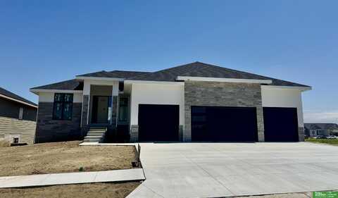 5807 N 197th Street, Elkhorn, NE 68022