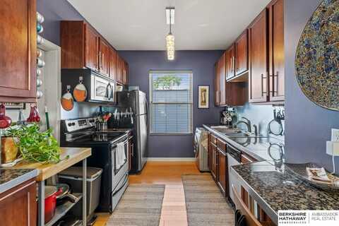 2315 Harney Street, Omaha, NE 68102