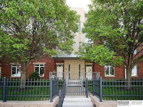 725 Riverfront Drive, Omaha, NE 68102