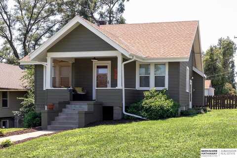 4735 Erskine Street, Omaha, NE 68104