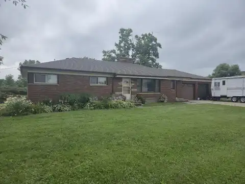 475 riley center, Riley, MI 48041