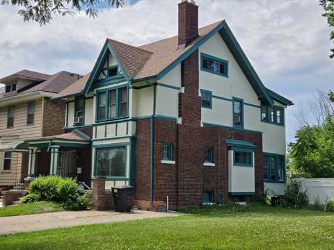 2280 N La Salle Gardens, Detroit, MI 48206