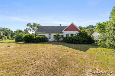 1044 N Green Creek Road, Muskegon, MI 49445