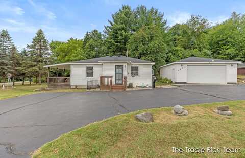 6894 Kuttshill Drive NE, Rockford, MI 49341