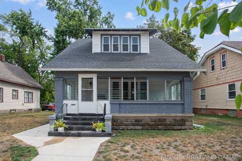 1026 Oakdale Street SE, Grand Rapids, MI 49507