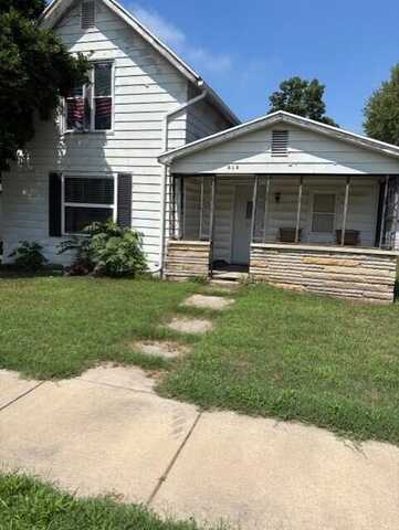 404 W Saint Joseph Street, Watervliet, MI 49098