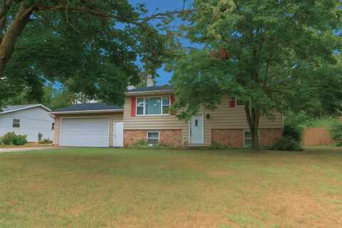 412 Charles Street, Paw Paw, MI 49079