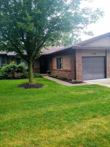 2060 Ken Ade Street NE, Grand Rapids, MI 49505