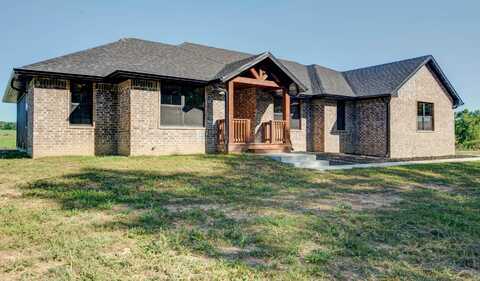 1909 Thomas Road, Norwood, MO 65717