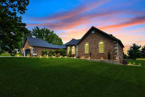 4402 N Willow Road, Ozark, MO 65721