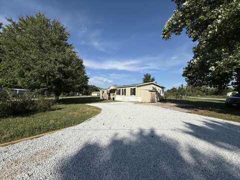 204 Pin Oak Lane, Billings, MO 65610