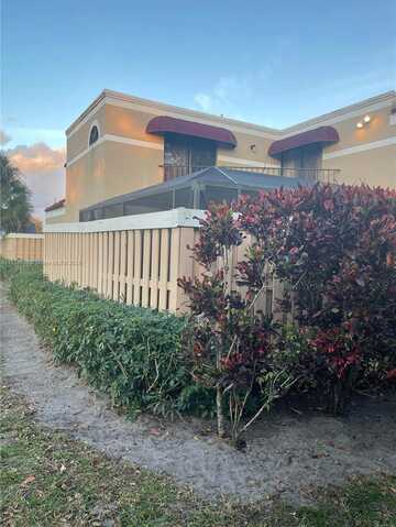 Village Dr, Delray Beach, FL 33445