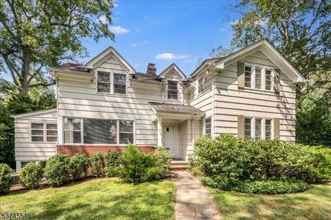 11 Inwood Rd, Millburn, NJ 07078