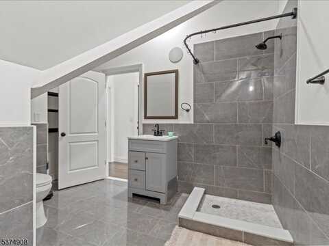 701 Avenue, Bayonne, NJ 07002