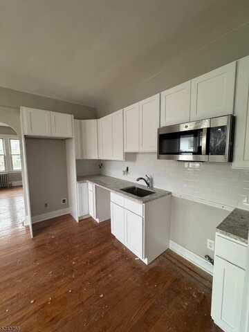 854 Pennington St, Elizabeth, NJ 07202