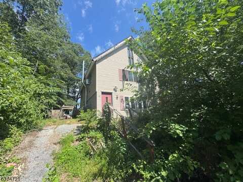 10 Summit Dr, Wantage, NJ 07461