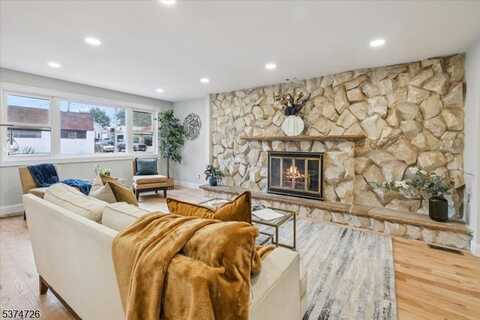 228 Oakwood Ave, Kearny, NJ 07032