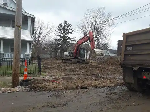Aetna Ave, Cleveland, OH 44105