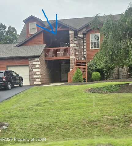 154 Country Club Drive, Hazleton, PA 18202