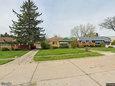 Milan Crescent Dr, Cleveland, OH 44128
