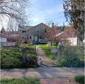 12Th, THE DALLES, OR 97058