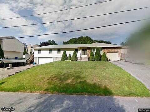 Tomahawk, CRANSTON, RI 02921