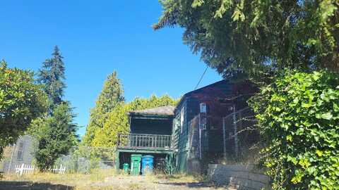 15Th, SEATTLE, WA 98125