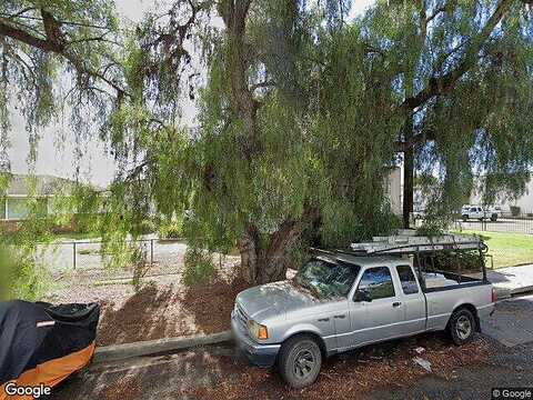 Moss, CHULA VISTA, CA 91911