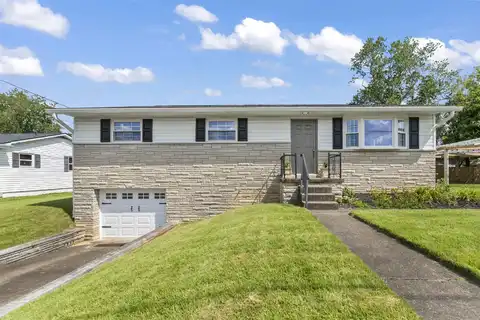 2001 Mona Court, Milton, WV 25541