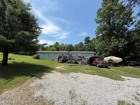 Hawks Wing, KNOXVILLE, TN 37914