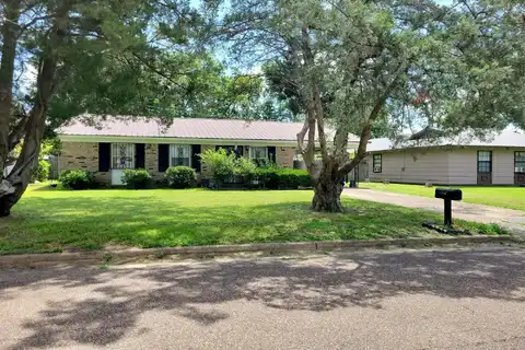 Canary, CLARKSDALE, MS 38614