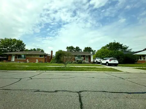 Newport, WARREN, MI 48089