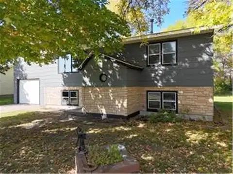 Ranchwood, BIRD ISLAND, MN 55310