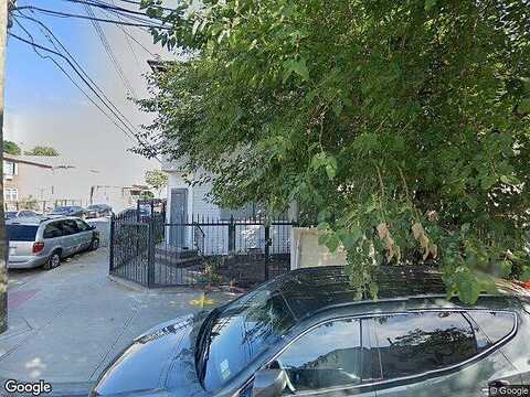 109Th, JAMAICA, NY 11433