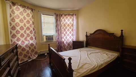 271 CLAREMONT AVE, Greenville, NJ 07305