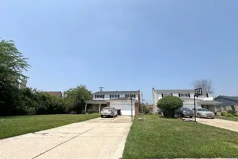 Grand Concourse, SOUTHFIELD, MI 48075