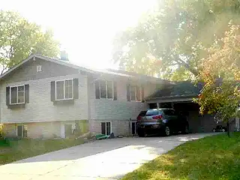 Riviera, SAINT PAUL, MN 55110