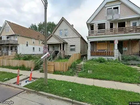29Th, MILWAUKEE, WI 53210