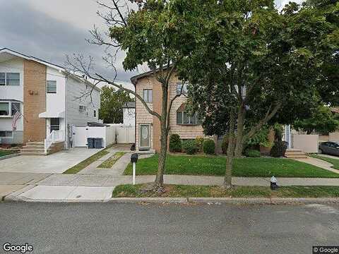 Leverett, STATEN ISLAND, NY 10308