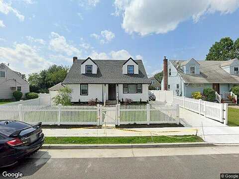 Cliff, HEMPSTEAD, NY 11550