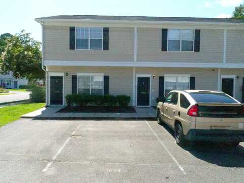 Lexi, LADSON, SC 29456
