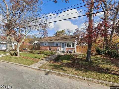 19Th, WHEATLEY HEIGHTS, NY 11798